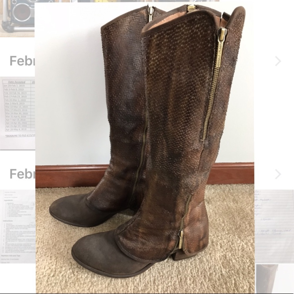 Donald J Pliner Devi Style Leather Boota